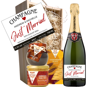 Personalised Just Married Wedding Champagne Hamper